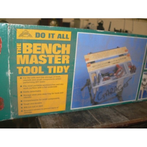 202A - BENCH MASTER TOOL TIDY IN BOX