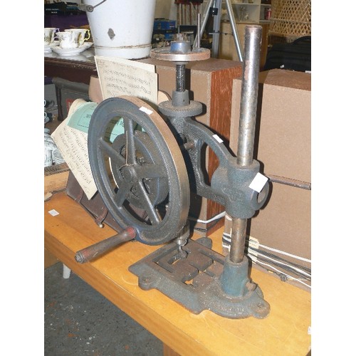 239A - ANTIQUE UNION MANUAL BENCH PILLAR DRILL