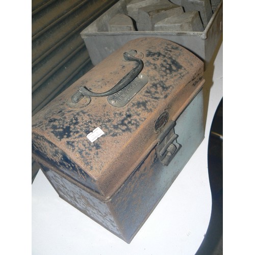 465A - J.H DOBSON GRIMSBY VINTAGE METAL CARRY BOX