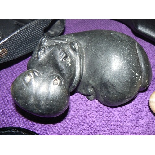 204 - VINTAGE HEAVY HIPPO FIGURE AND 2 ONYX EGGS AND AN ONYX ASHTRAY PLUS A GLASS DISH