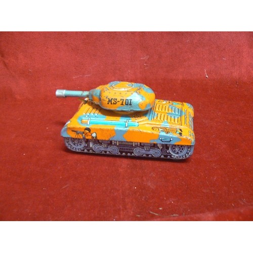 67 - 1960'S SUPER TANK. MS-701. TIN CLOCKWORK. UNUSUAL WITH DISNEY CHARACTERS.