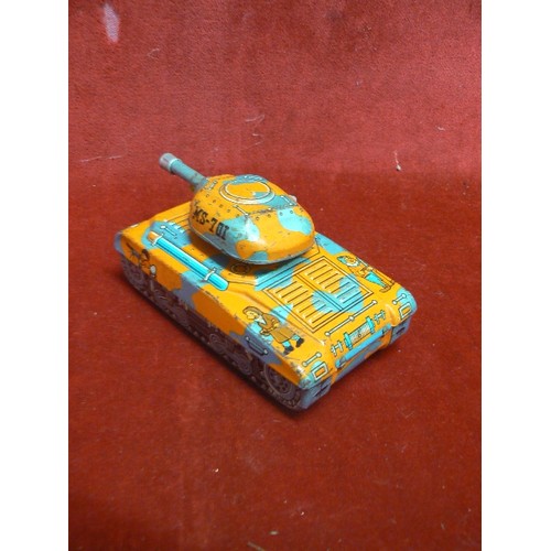 67 - 1960'S SUPER TANK. MS-701. TIN CLOCKWORK. UNUSUAL WITH DISNEY CHARACTERS.