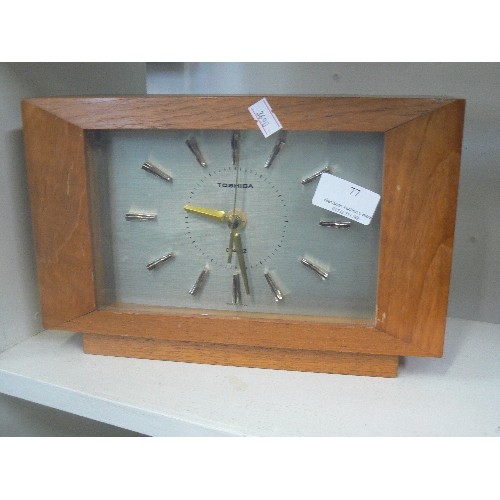 77 - RETRO TOSHIBA QUARTZ CLOCK. TCQ-200. MANTLE.