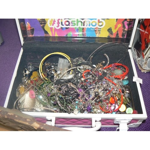 131 - COSTUME JEWELLERY CONTAINED IN #FLASHMOB JEWELLERY BOX.