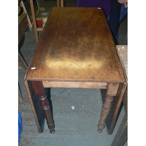 343 - LARGE VINTAGE DROP-LEAF DINING TABLE. NICE PATINA ON THE TABLE TOP