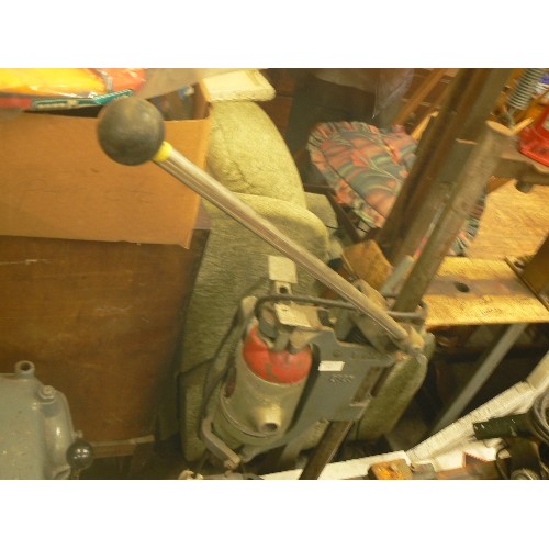 371 - LARGE WOLF ES23 HEAVY DUTY PILLAR DRILL. 3/4