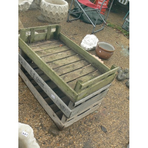 440 - 3 X VINTAGE POTATO CHITTING TRAYS.