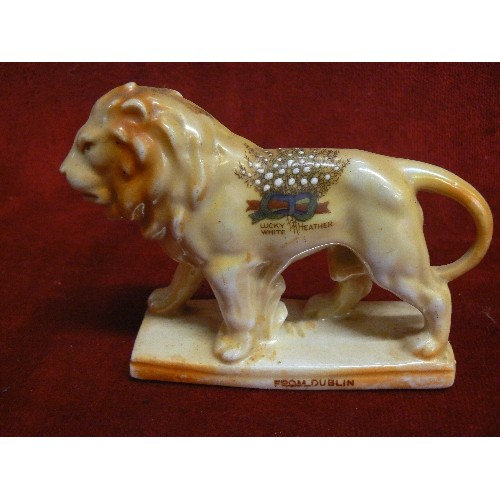 52 - VINTAGE IRISH CRESTED WARE LION  FROM DUBLIN WITH LUCKY WHITE HEATHER