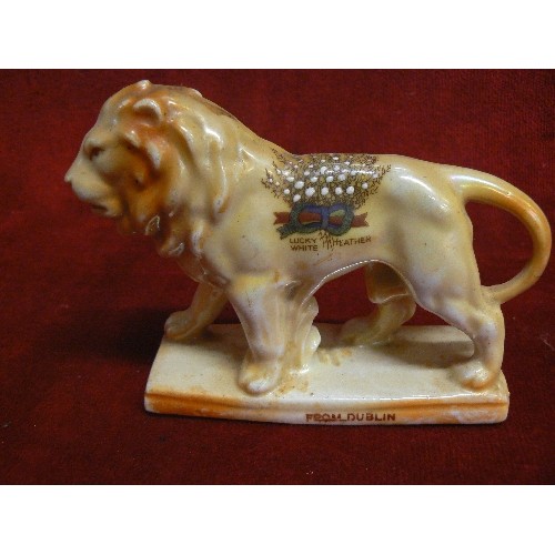 52 - VINTAGE IRISH CRESTED WARE LION  FROM DUBLIN WITH LUCKY WHITE HEATHER