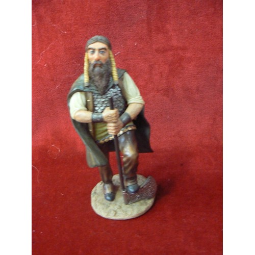 63 - LORD OF THE RINGS 'GIMLI' FIGURE. BY DANBURY MINT.  1 OF THE 9 FIGURINES IN THE LORD OF THE RINGS CO... 