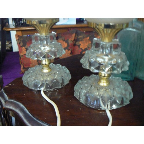 171 - PAIR OF SMALL CRYSTAL & BRASS BASED TABLE LAMPS, COMPLETE WITH FRILLED GLASS ETCHED SHADES.