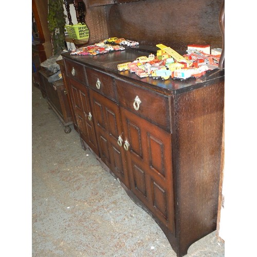 290 - WELSH DRESSER. HAS 2 GLASS DISPLAY SECTIONS WITH LEADED GLASS DOORS.