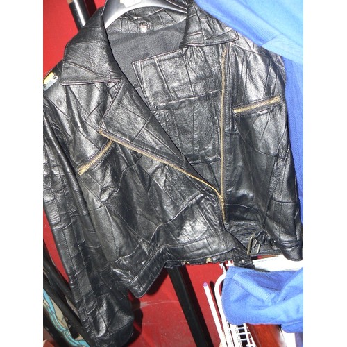 474 - MEDIUM LEATHER BOMBER JACKET IN BLACKT RETRO