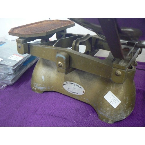 107 - HEAVY VINTAGE CAST SHOP SCALES. FJ THORNTON & Co WOLVERHAMPTON. WITH LARGE SCOOP. NO WEIGHTS.