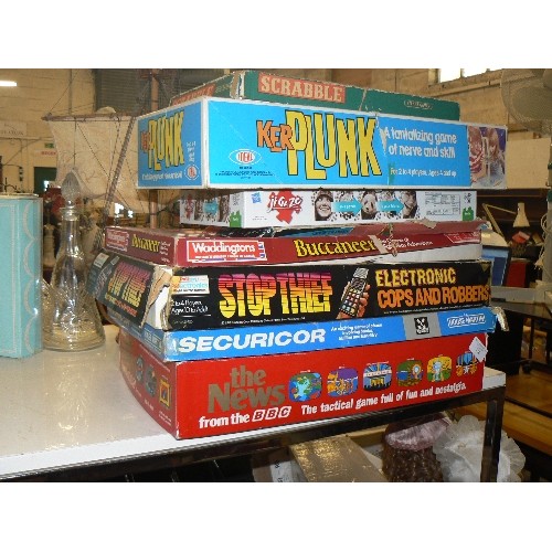 184 - BOARD GAMES-KERPLUNK, BUCCANEER, 'THE NEWS' FROM THE BBC, SCRABBLE, SECURICOR-INVOLVING BANKS, BULLI... 