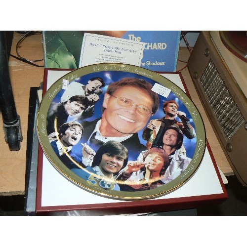 172 - CLIFF RICHARD 50TH ANNIVERSARY DELUXE PLATE BY DANBURY MINT-WITH CERT OF AUTH. ALSO VINTAGE 'THE CLI... 