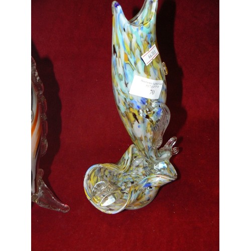 70 - 2 MURANO GLASS STANDING FISH. 1 HAS SMALL DISH AT THE BASE, IN LOVELY YELLOWS AND BLUES, THE OTHER I... 