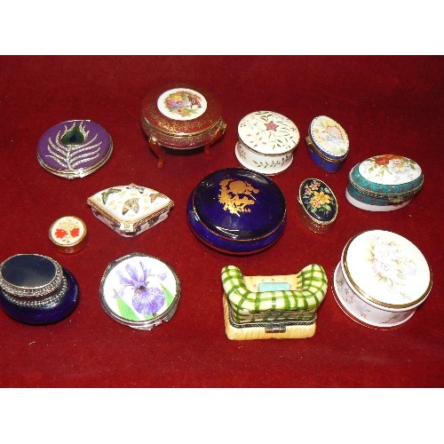 73 - COLLECTION OF TRINKET & PILL BOXES, & COMPACTS. INC LIMOGES 'LA REINE' , BRITANIA COLLECTION-INSPIRE... 