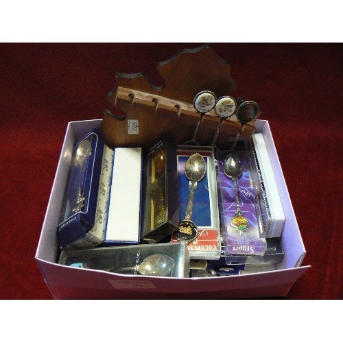 89 - SET OF 5 VINTAGE HARMONICAS. INCLUDES HOHNER 'ECHO'  & 'CHROMONICA' , CHROMATIC BANDMASTER DE LUXE. ... 