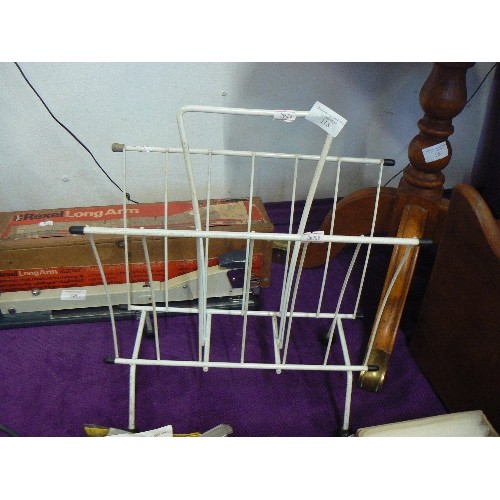 118 - SMALL VINTAGE SPUTNIK MAGAZINE RACK. WHITE WITH BLACK BALL FEET.