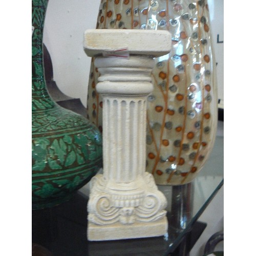 138 - A LARGE DECORATIVE VASE, A SMALL ROMAN COLUMN, A RED HEAVY-BASED GLASS BOWL, & A SMALL ATOMISER.