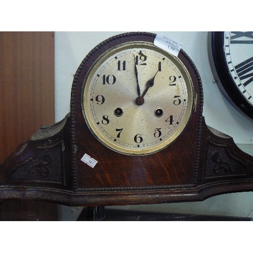 139 - LARGE VINTAGE MANTLE CLOCK. GLASS MISSING FROM FACE. WOODEN 'NELSON'S HAT' CASE.