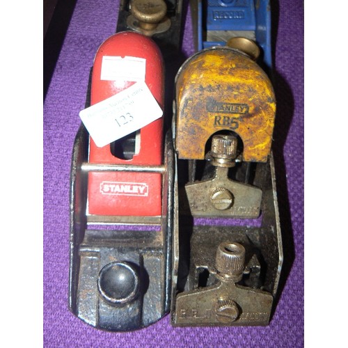 123 - 4 X TINY VINTAGE WOOD PLANES. INC RECORD-MARPLES, STANLEY.