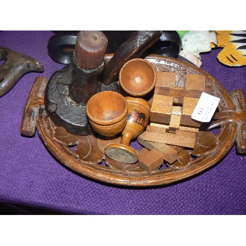 158 - TREEN INCLUDING CUBE PUZZLE, EGG-CUPS WITH CAMEL DETAIL, CARVED LEAF DISH ETC