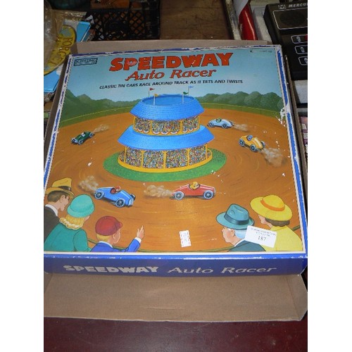 187 - VINTAGE 'SPEEDWAY AUTO-RACER' GAME BY SCHYLLING, WITH CERT OF AUTH, & ORIGINAL BOX. CLASSIC TIN CARS... 