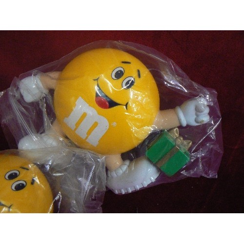 220 - M&M'S CHRISTMAS CANDY DISPENSERS X 3.