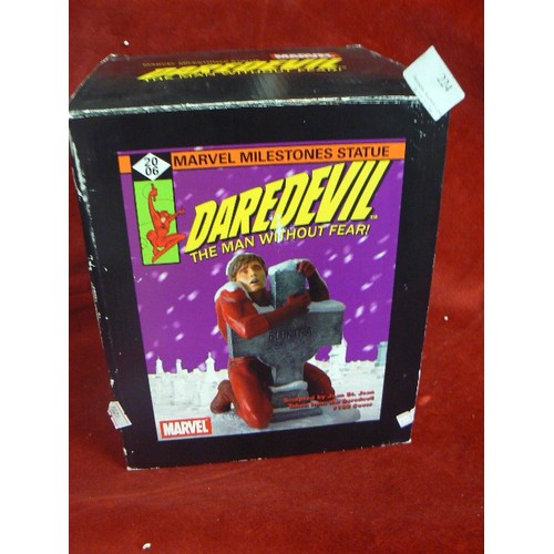 224 - MARVEL MILESTONES LIMITED EDITION STATUE 'DAREDEVIL-THE MAN WITHOUT FEAR' WITH ORIGINAL BOX AND CERT... 