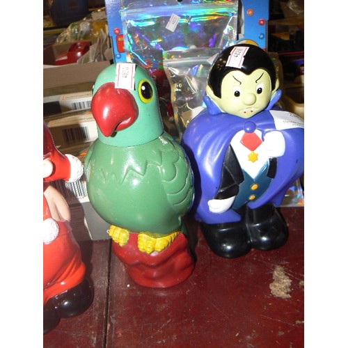 228 - 3 COLLECTABLE VINTAGE EMPTY BUBBLE BATH CONTAINERS, XMAS ELF, 1993, DRACULA, AND PARROTT.