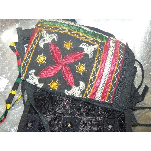 241 - 6 X [NEW] HAND-MADE INDIAN CROSS-BODY ZIPPED ETHNIC COTTON BAGS.