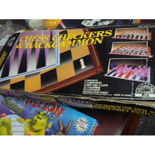 218 - CHESS, CHEQUERS & BACKGAMMON GAME, SHREK-OPERATION, ALEKSANDER MEERCAT WITH BOX & CERTS, VINTAGE WOO... 