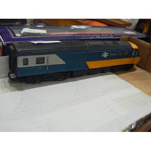 272 - HORNBY INTERCITY 3-CAR SET [RUNS]