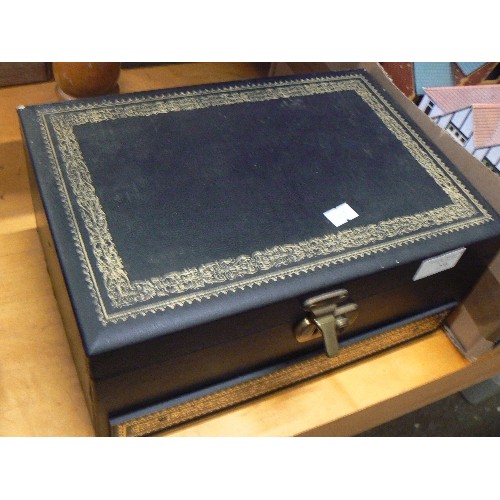 276 - LARGE CANTILEVER JEWELLERY BOX CONTAINING VINTAGE COSTUME JEWELLERY, STRATTON COMPACT ETC. .