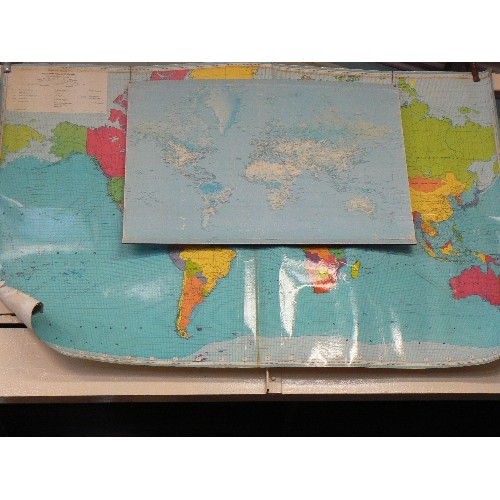 287 - LARGE VINTAGE MAP OF THE WORLD. SCHOOL TYPE, AND A SMALLER ONE. BOTH ROLLED UP  & WITH SHINY COATING... 