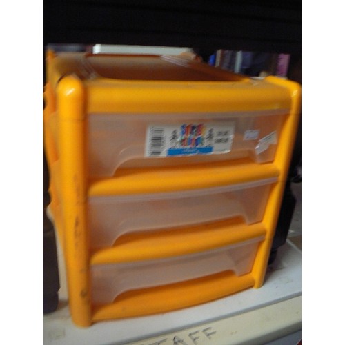 313 - LARGE YELLOW CANTILEVER TOOLBOX WITH SOME CONTENTS. ALSO A YELLOW 3 DRAWER STORAGE UNIT.