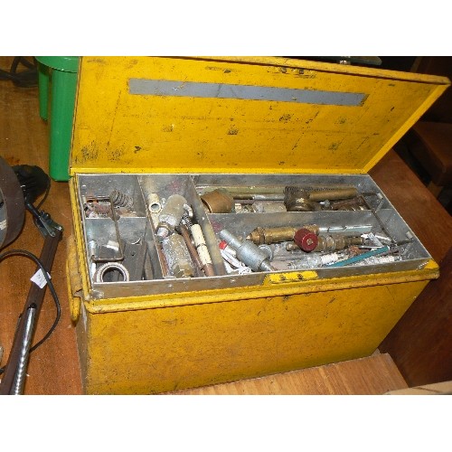 341 - LARGE YELLOW METAL TOOLBOX, 2 INTERNAL TRAYS WITH CONTENTS.