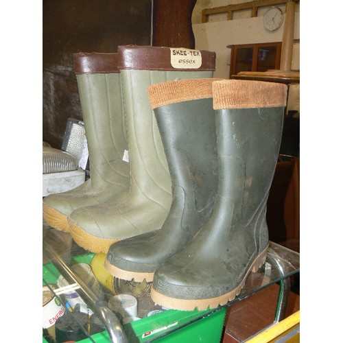 344 - 2 PAIRS OF GOOD QUALITY WELLIES. SARRAI-ZIENNE, & SKEE-TEX ESSEX, SIZE 43/9