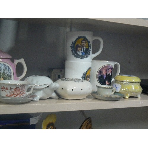 56C - MIXED VINTAGE CERAMICS, LUSTRE WARE, CRESTWARE, TINY TEAPOT 'INVALID'S WALK-BOURNMOUTH' ROYAL MUGS E... 