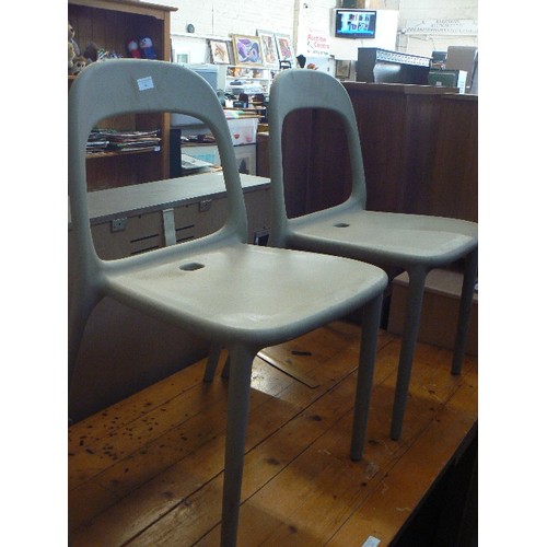 422 - PAIR OF CONTEMPORARY PLASTIC MOLDED GREY CHAIRS