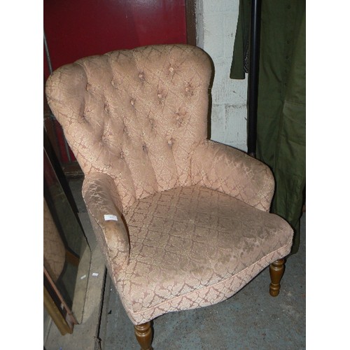 416 - VICTORIAN BUTTON BACKED CHAIR