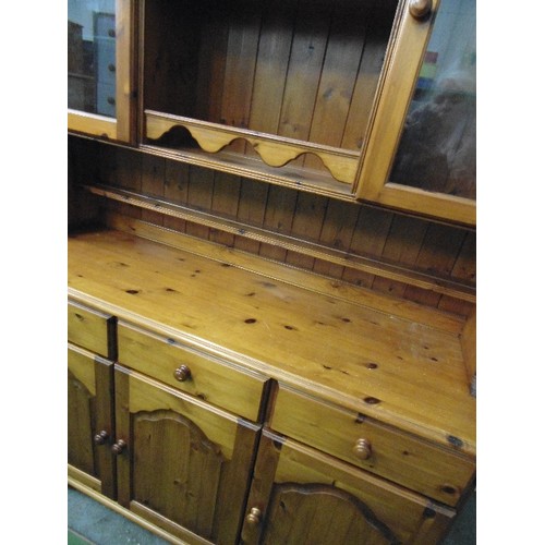 421 - PINE DRESSER