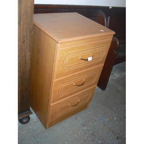 450 - WOOD FFECT 3 DRAWER BESIDE CHEST, GOLD DRAWER HANDLES