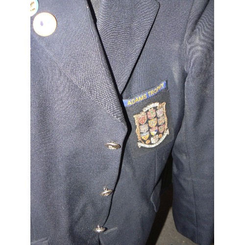 410B - ADAMS BOWLING ENGLISH BOWLING FEDERATION BLAZER WITH BADGES, MEDIUM APPROX 44