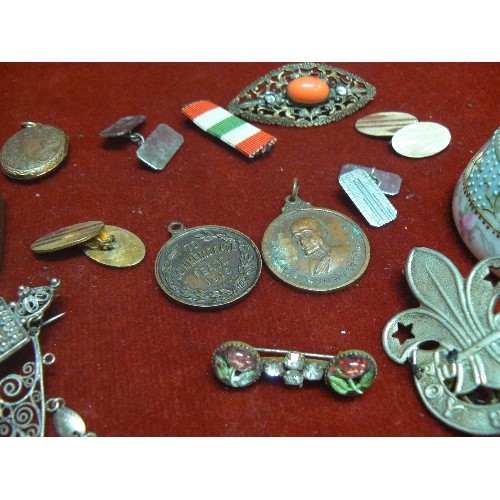 25 - A LOT OF EARLY ITEMS NORITAKI POT WITH SILVER BAND FRENCH FILIGREE BROOCH  CUFF-LINKS +