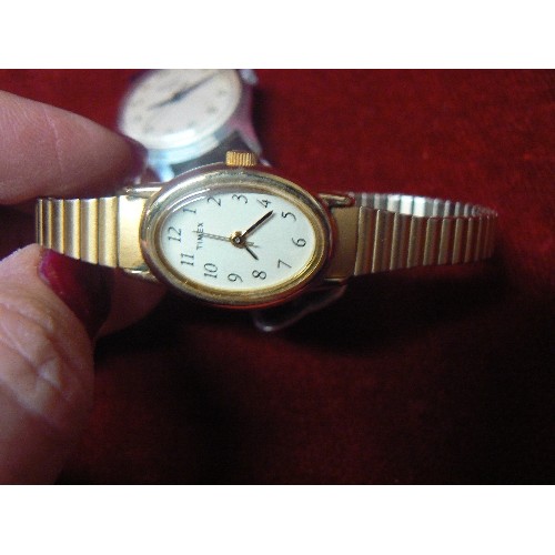 19 - SEKONDA MECHANICAL WRIST WATCH  AND A GOLD PLATED TIMEX LADIES WATCH