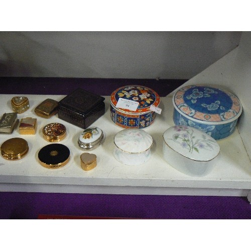 94 - SELECTION OF TRINKET POTS AND COMPACTS.