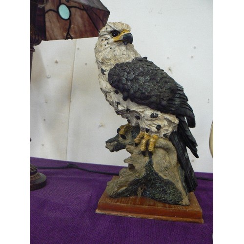 126 - LARGE BIRD OF PREY FIGURE